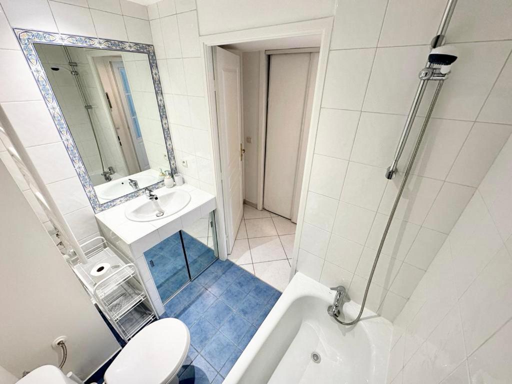 1 Bedroom Plein Centre Juan Les Pins Antibes