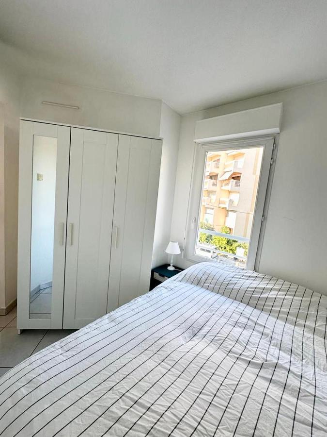 1 Bedroom Plein Centre Juan Les Pins